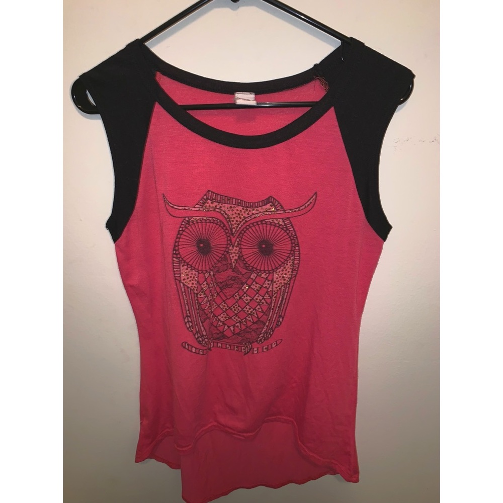 L.A. TEEZ Owl High Low Shirt